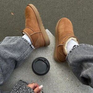 🎁 UGG Women's Classic Ultra Mini Ankle Boot